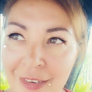 Meet your Posher, Lina